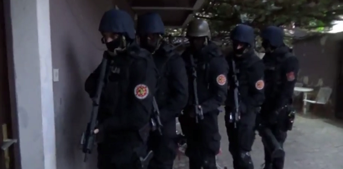 Pretresi policije u HN, Kotoru i Tivtu Pretresi policije u HN, Kotoru i Tivtu