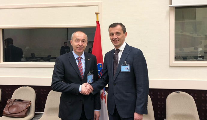 Bošković sa kanadskim i hrvatskim kolegom, Sajanom i Krstičevićem Bošković sa kanadskim i hrvatskim kolegom, Sajanom i Krstičevićem