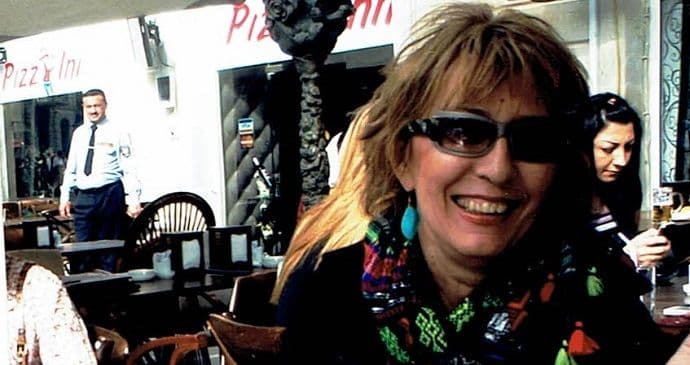 Zaboravite da dišete kada se nađete u prostoru estetike minulih vremena Mira Folić