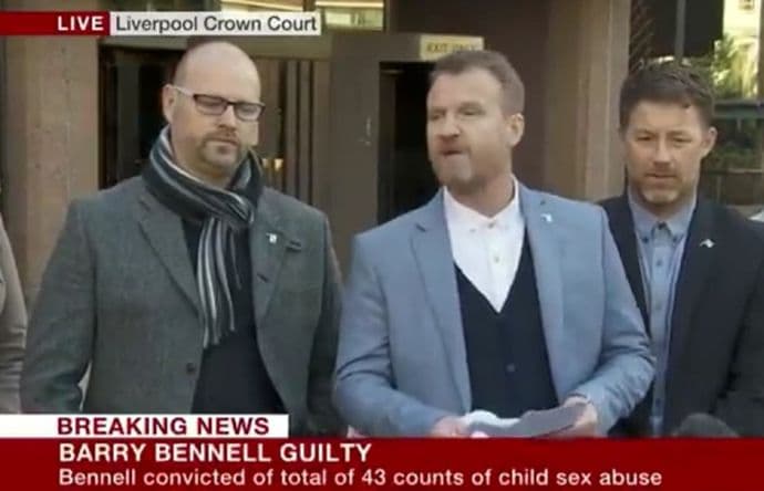 Trener koji je seksualno zlostavljao engleske fudbalere dobio 30 godina zatvora Trener koji je seksualno zlostavljao engleske fudbalere dobio 30 godina zatvora