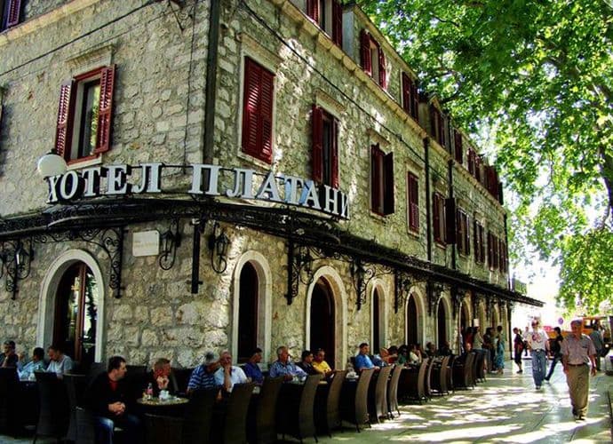 Dejan Bodiroga i biznismen Veljko Kuštrov novi zakupci „Platana“ Dejan Bodiroga i biznismen Veljko Kuštrov novi zakupci „Platana“