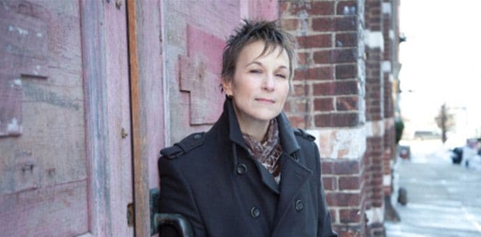 Novi album Meri Gautje - minsko polje u dnevnoj sobi Novi album Meri Gautje - minsko polje u dnevnoj sobi