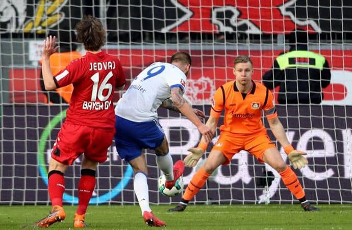 Šalke slavio u Leverkuzenu, preokret Kelna u Lajpcigu Šalke slavio u Leverkuzenu, preokret Kelna u Lajpcigu