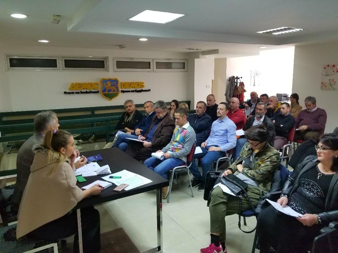 Tina Raičević u Predsjedništvu DEMOS-a, Vukićević da vrati mandat Tina Raičević u Predsjedništvu DEMOS-a, Vukićević da vrati mandat