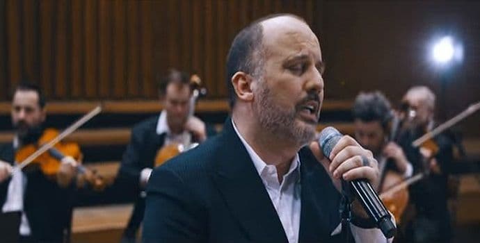 Toni Cetinski objavio novi spot koji opisuje njegovu karijeru Toni Cetinski objavio novi spot koji opisuje njegovu karijeru