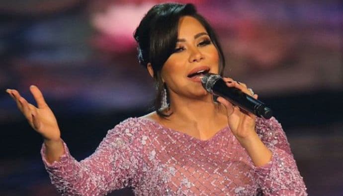 Egipatskoj pjevačici šest mjeseci zatvora zbog šale o Nilu Egipatskoj pjevačici šest mjeseci zatvora zbog šale o Nilu