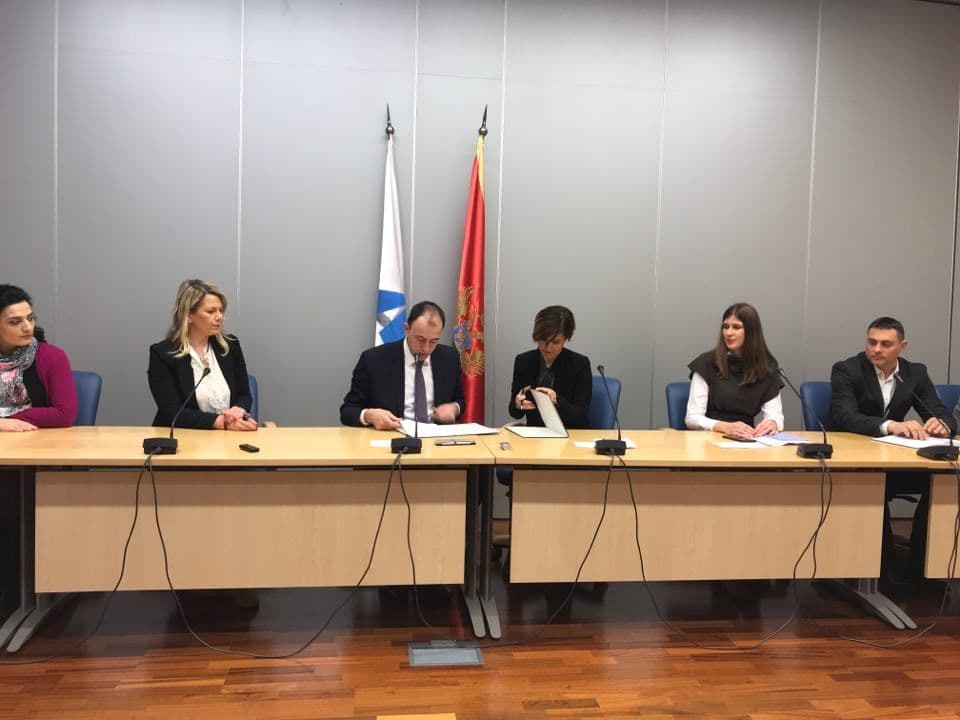 Aerodromi Crne Gore i NTO potpisali ugovor o strateškom partnerstvu Aerodromi Crne Gore i NTO potpisali ugovor o strateškom partnerstvu