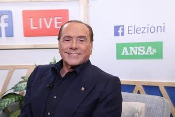 Sin Berluskoniju čestitao "Dan očeva": Poruka preko cijele strane u novinama Sin Berluskoniju čestitao "Dan očeva": Poruka preko cijele strane u novinama