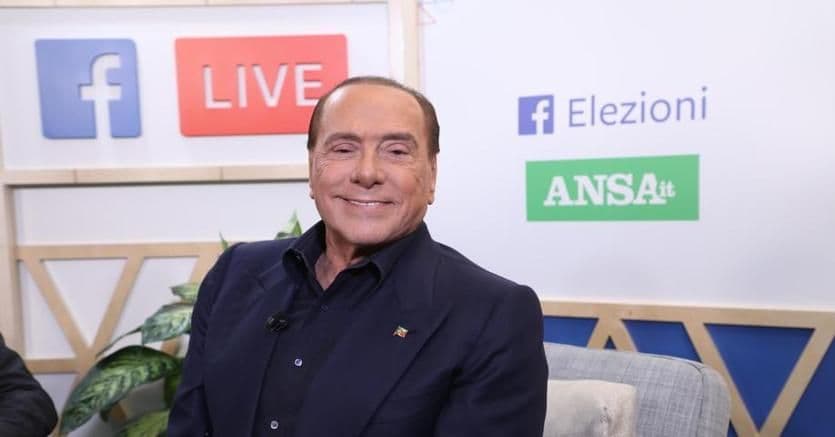 Vode desničari, vraća se Berluskoni Vode desničari, vraća se Berluskoni