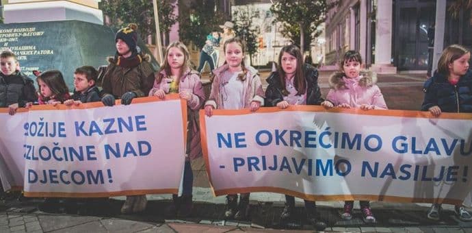 Vukotić: Želimo da zaštitimo djecu Vukotić: Želimo da zaštitimo djecu