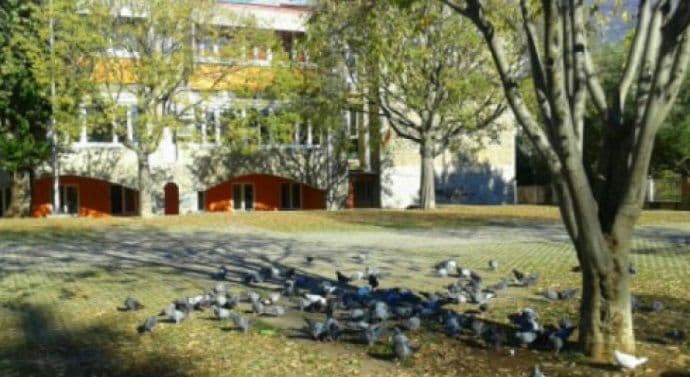 Učiteljici otkaz zbog prijetnji učenicama Učiteljici otkaz zbog prijetnji učenicama