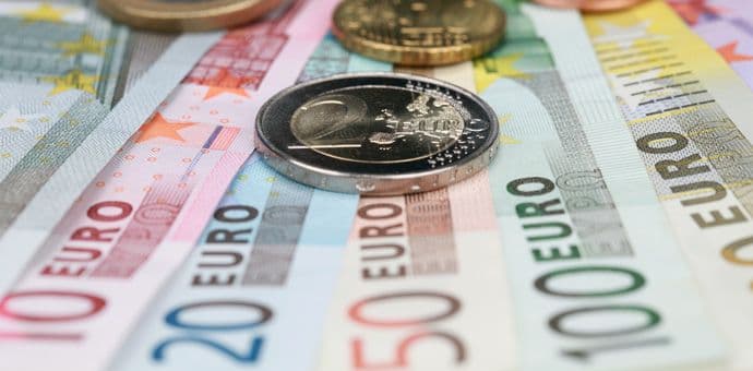 Počela isplata materijalnih davanja Počela isplata materijalnih davanja