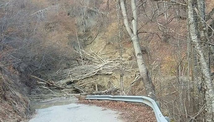 Zatrpan put na Trešnjeviku Zatrpan put na Trešnjeviku