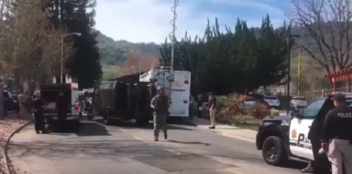 Pucnjava i talačka kriza u domu za veterane Pucnjava i talačka kriza u domu za veterane