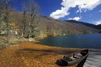 Zadivljujuća ljepota Biogradskog jezera (FOTO)