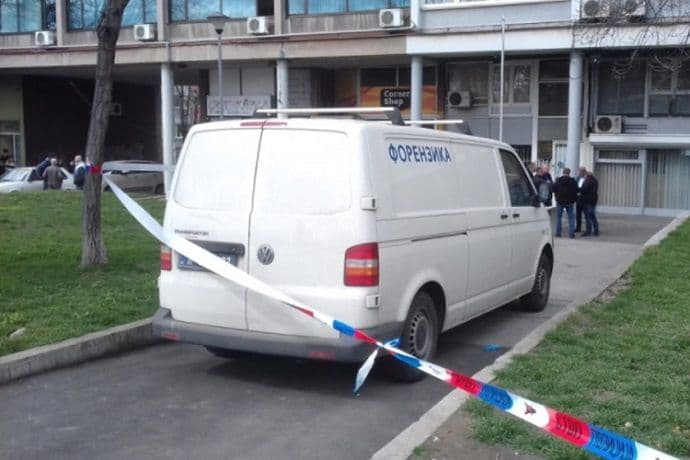 Preminuo radnik koji je zbog otkaza ubio kolegu i ranio tri osobe Preminuo radnik koji je zbog otkaza ubio kolegu i ranio tri osobe