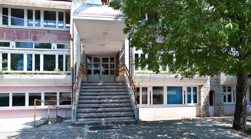 Šikaniranje trpim od juna Šikaniranje trpim od juna