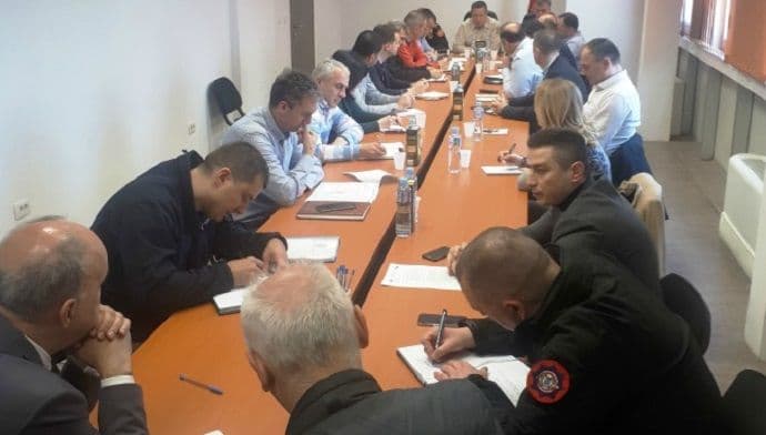 Operativni štab: Očekuje nas oluja, izmjestite pokretnu imovinu na sigurno Operativni štab: Očekuje nas oluja, izmjestite pokretnu imovinu na sigurno