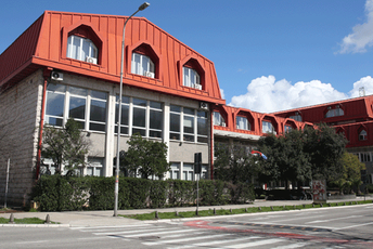 Pravni fakultet nije odgovoran što rad Lakićević Đuranović nije autentičan Pravni fakultet nije odgovoran što rad Lakićević Đuranović nije autentičan