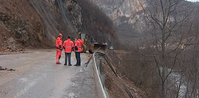 Na Dobrakovu se saobraća u oba smjera Na Dobrakovu se saobraća u oba smjera
