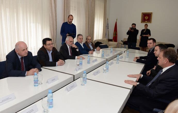 Vaterpolo meč Crne Gore i Srbije značajan događaj za Podgoricu Vaterpolo meč Crne Gore i Srbije značajan događaj za Podgoricu