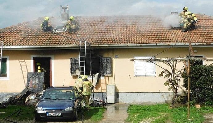 Požar u kući u Škaljarima Požar u kući u Škaljarima