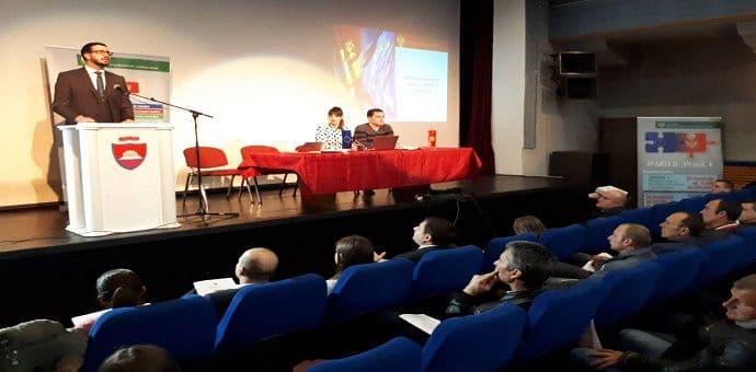 Poljoprivrednim proizvođačima predstavljen IPARD javni poziv Poljoprivrednim proizvođačima predstavljen IPARD javni poziv