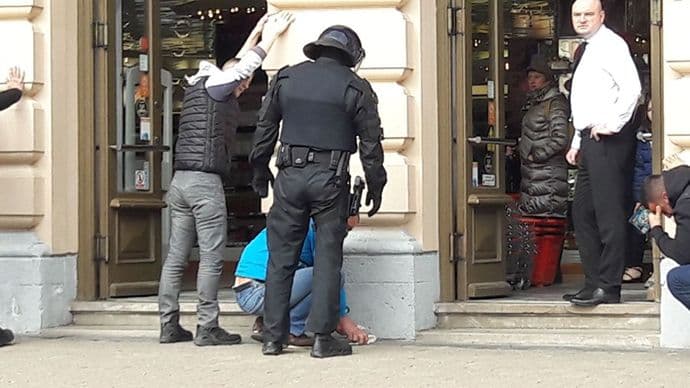 Navijači Budućnosti pravili nerede, 20 privedeno (VIDEO) Navijači Budućnosti pravili nerede, 20 privedeno (VIDEO)