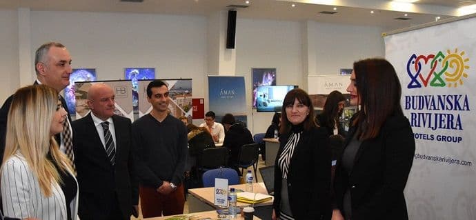 Nikolić: "Summer Job" odlična prilika za mlade ljude Nikolić: "Summer Job" odlična prilika za mlade ljude