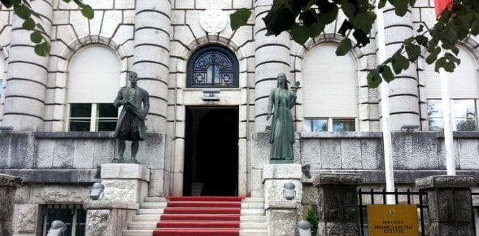 Ministarstvo kulture: Ne želimo da slušamo vaše verzije istorije Ministarstvo kulture: Ne želimo da slušamo vaše verzije istorije