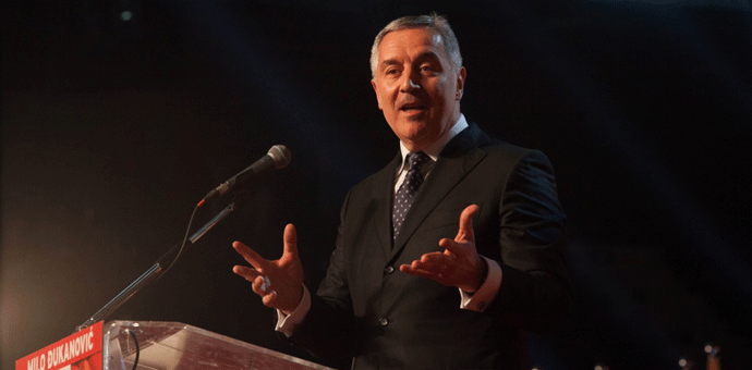 U zabludi je onaj ko misli da se može igrati s državom U zabludi je onaj ko misli da se može igrati s državom