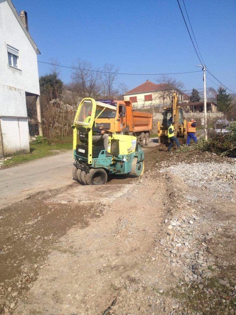 Raspisan tender za fekalnu kanalizaciju u ulicama Vasa Bracanova i ulici Ćazima Lekića Raspisan tender za fekalnu kanalizaciju u ulicama Vasa Bracanova i ulici Ćazima Lekića