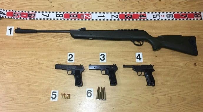 Maloljetnik putem Fejsbuka pokušao da proda pištolj Maloljetnik putem Fejsbuka pokušao da proda pištolj