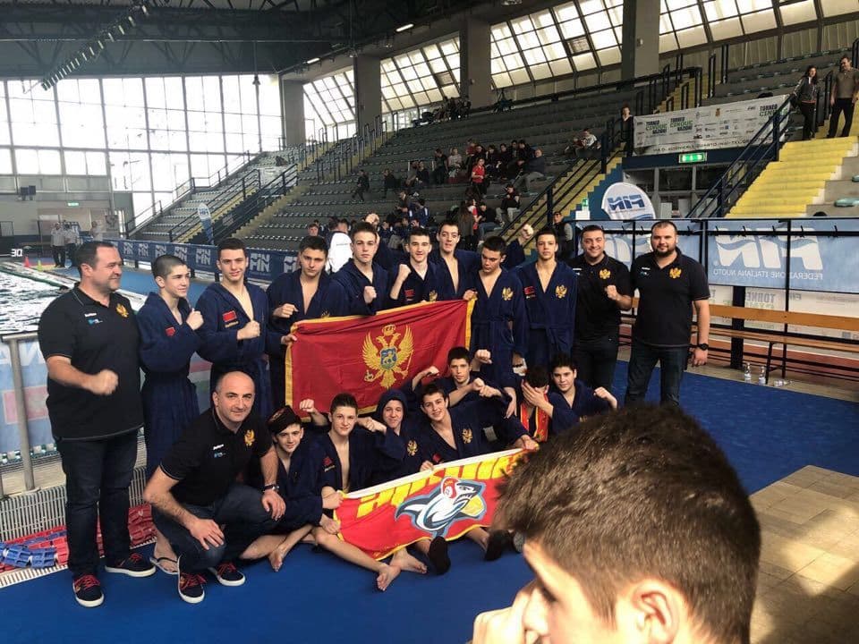 Janović čestitao ajkulicama: Vi ste ponos nacije! Janović čestitao ajkulicama: Vi ste ponos nacije!