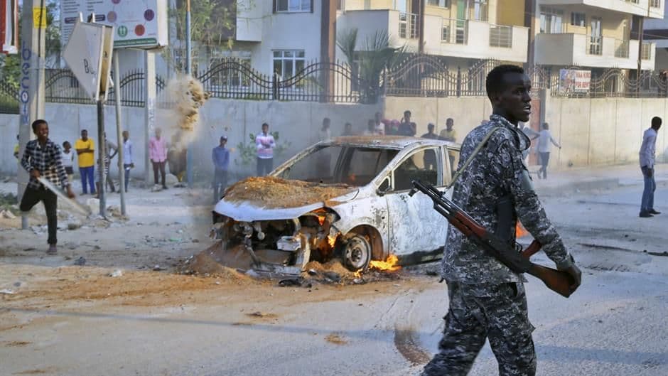 Ekstremisti Al Šababa napali vojnu bazu u Somaliji Ekstremisti Al Šababa napali vojnu bazu u Somaliji