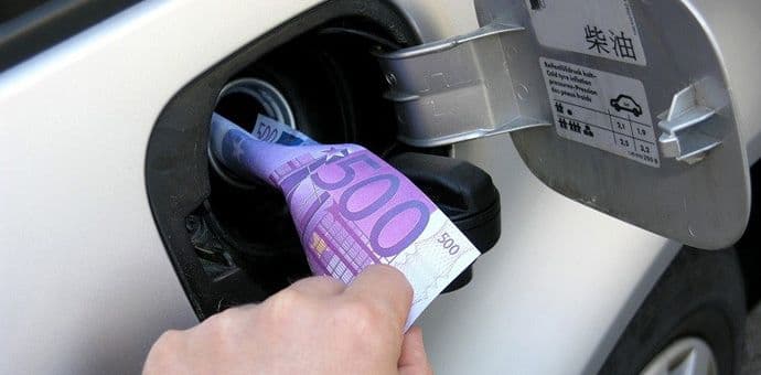 Traže da se pojasni poskupljenje goriva Traže da se pojasni poskupljenje goriva