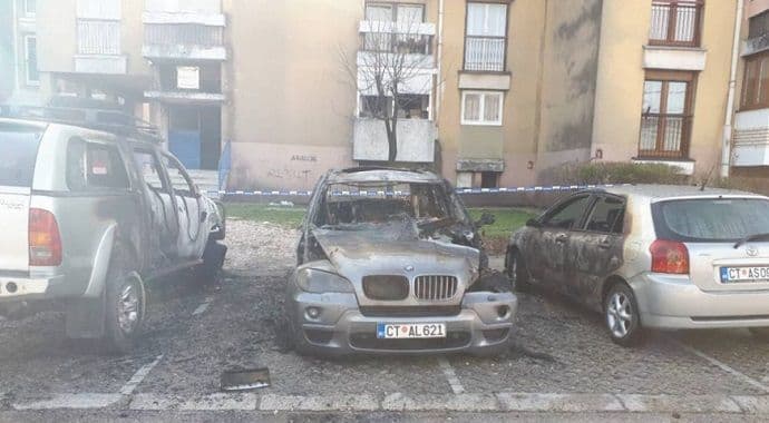 Vozilo Dejana Perovića uništeno u požaru Vozilo Dejana Perovića uništeno u požaru