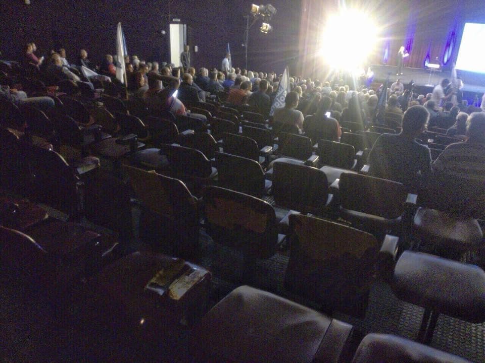 Bojanić doživio fijasko u Domu kulture u Baru Bojanić doživio fijasko u Domu kulture u Baru