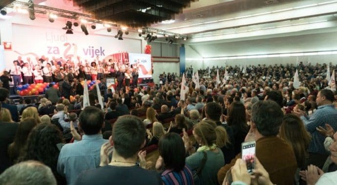 Demokrate - Ura: Podgorice, dolazi dan tvog oslobođenja Demokrate - Ura: Podgorice, dolazi dan tvog oslobođenja