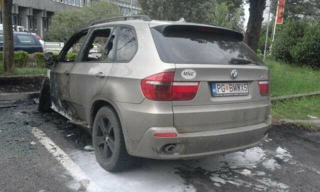 Jovović: Sumnjam ko mi je zapalio auto Jovović: Sumnjam ko mi je zapalio auto