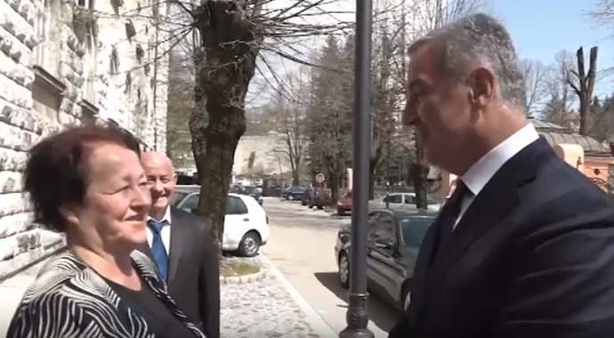 Penzioneri zaslužuju dostojanstven život (Video) Penzioneri zaslužuju dostojanstven život (Video)