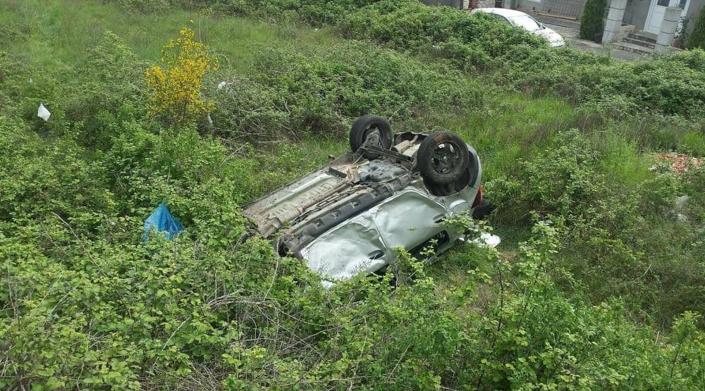Udes na Zabjelu, dvoje povrijeđeno Udes na Zabjelu, dvoje povrijeđeno