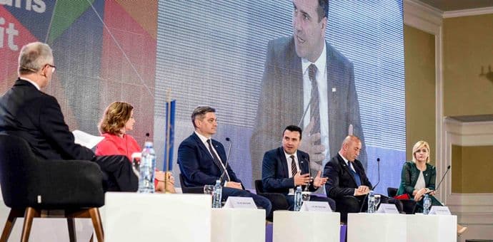 Novim digitalnim rješenjima do boljih uslova života i rada Novim digitalnim rješenjima do boljih uslova života i rada