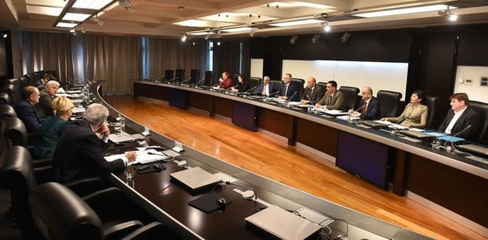 Naplata budžetskih prihoda iznad plana, riješiti problem ilegalnih taksista Naplata budžetskih prihoda iznad plana, riješiti problem ilegalnih taksista