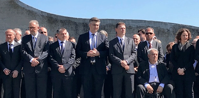 Incident sa ustaškim pozdravom u Jasenovcu Incident sa ustaškim pozdravom u Jasenovcu