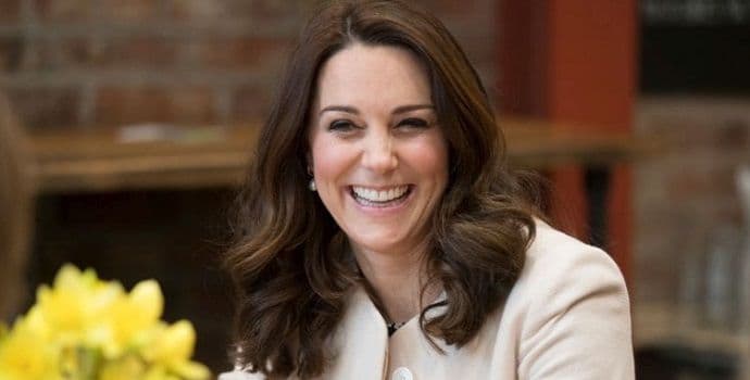 Veliki dan u Britaniji: Kejt Midlton rodila sina! Veliki dan u Britaniji: Kejt Midlton rodila sina!