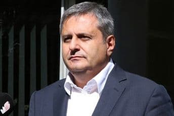 Radunović iz SAD-a: Svi pričaju o izborima, kao da su iz Šavnika Radunović iz SAD-a: Svi pričaju o izborima, kao da su iz Šavnika