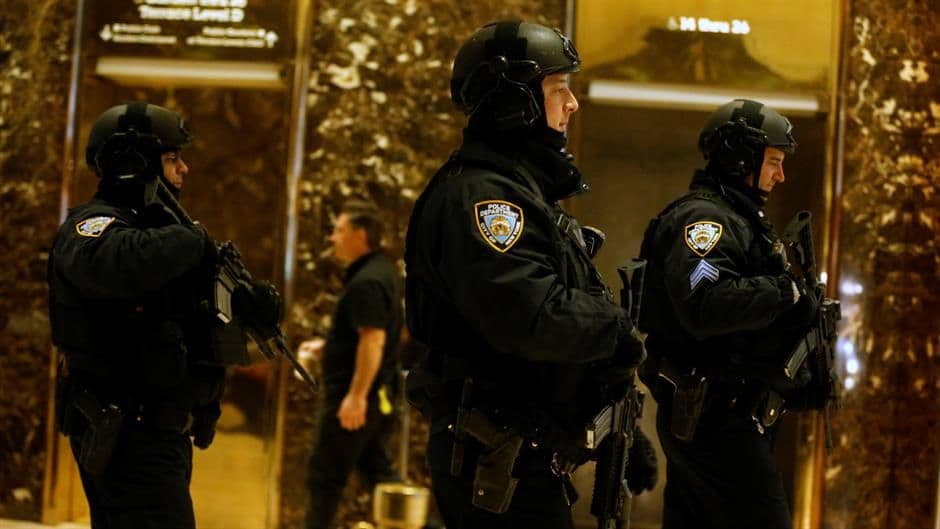 Bivši policajac osumnjičen za 12 ubistava i 45 silovanja Bivši policajac osumnjičen za 12 ubistava i 45 silovanja