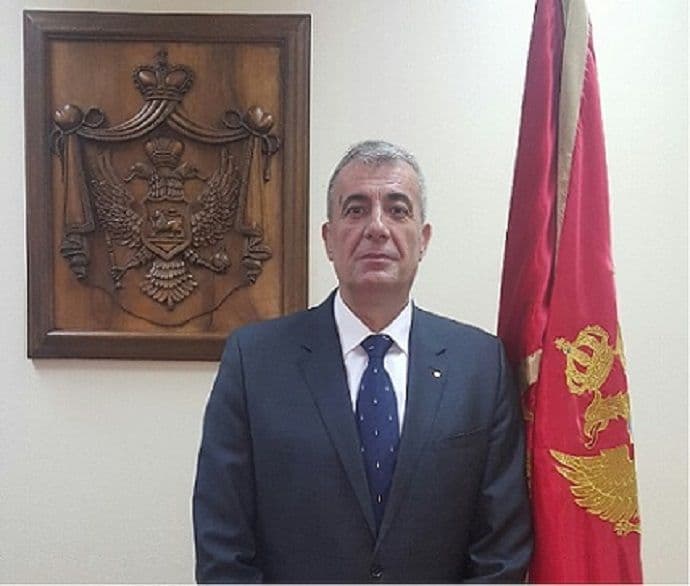 Obaveza revizije finansija političkih partija u suprotnosti sa Zakonom o DRI Obaveza revizije finansija političkih partija u suprotnosti sa Zakonom o DRI