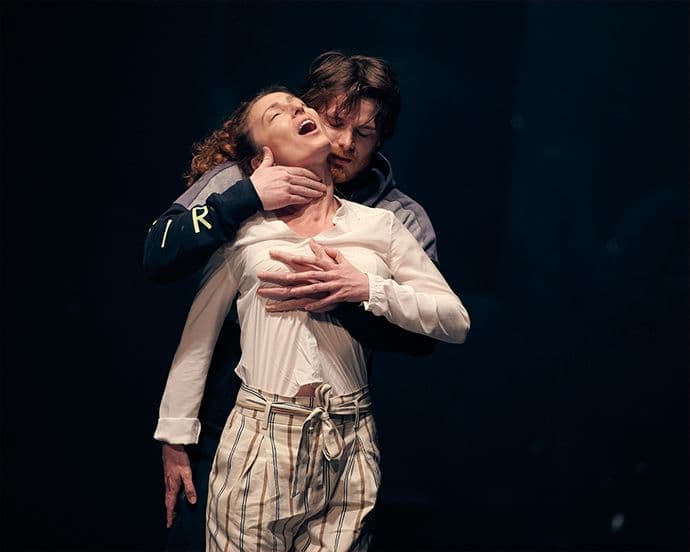 "Kučka" premijerno izvedena u Kraljevskom pozorištu Zetski dom "Kučka" premijerno izvedena u Kraljevskom pozorištu Zetski dom